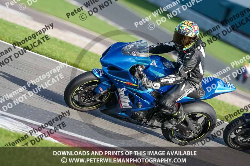 donington no limits trackday;donington park photographs;donington trackday photographs;no limits trackdays;peter wileman photography;trackday digital images;trackday photos